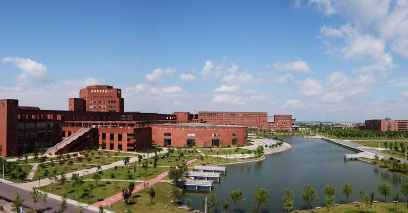 江西師范大學旭潔洗地機客戶案例-<a href=http://m.51xiangai.com target=_blank class=infotextkey>洗地機生產廠</a>家